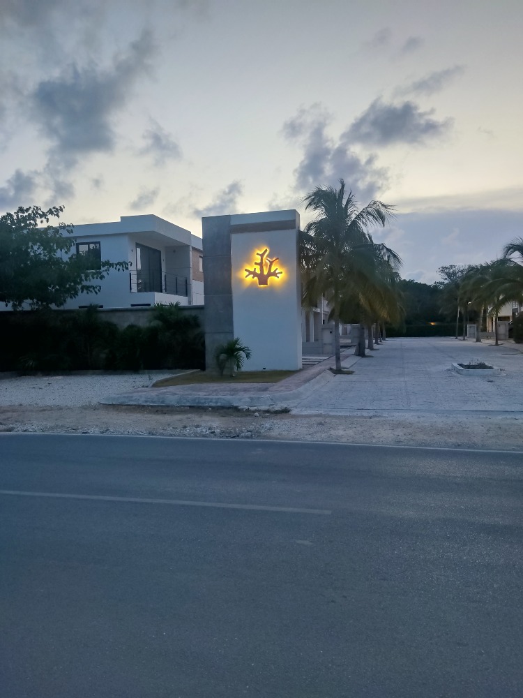 House selling in Tulum, QR Mexico
